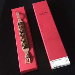 Valentino Garavani Rockstud Leather Bracelet